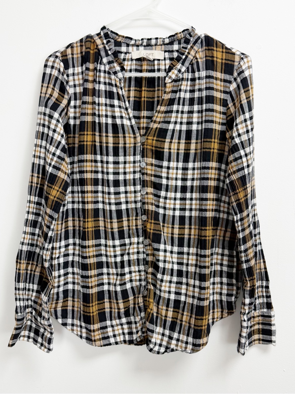 Loft Shirt Womens Medium Black Tan White Plaid Button Up Ruffle Neck Cotton .